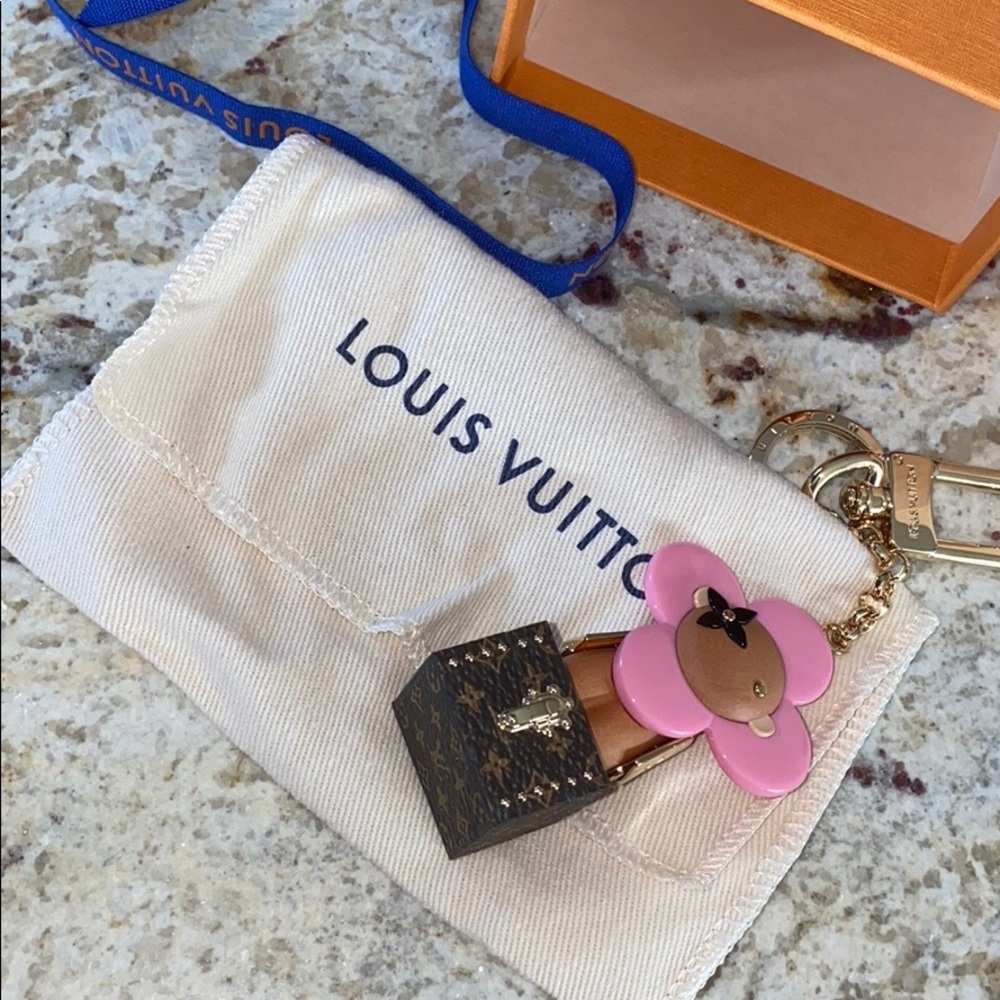 CLOUIS VUITTON VIVIAN VIP KEYCHAIN